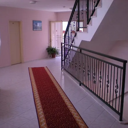 Club Amaris Annex Apartment *